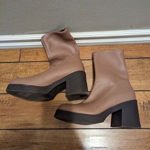 High heel light brown boots from spring